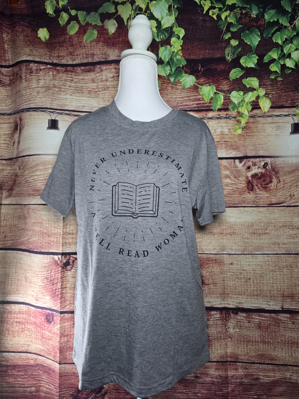 NWOT Gray Graphic Short Sleeve Tee